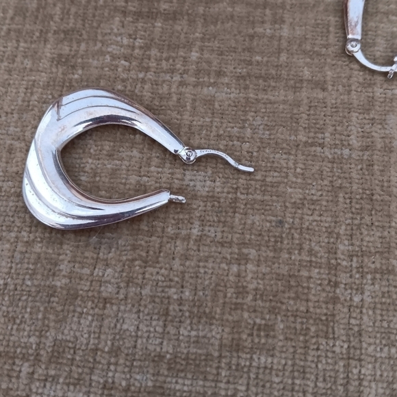 Silver Latch Back Triangle Puffy Hoop Earrings - Picture 10 of 10